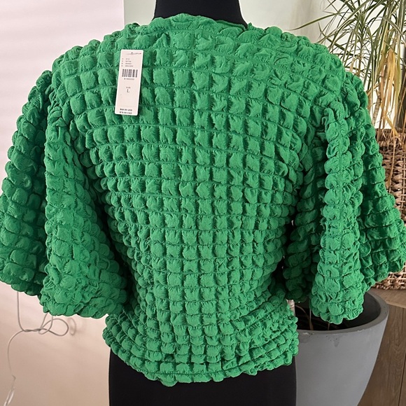 Green Textured Women's Top - Picture 7 of 15